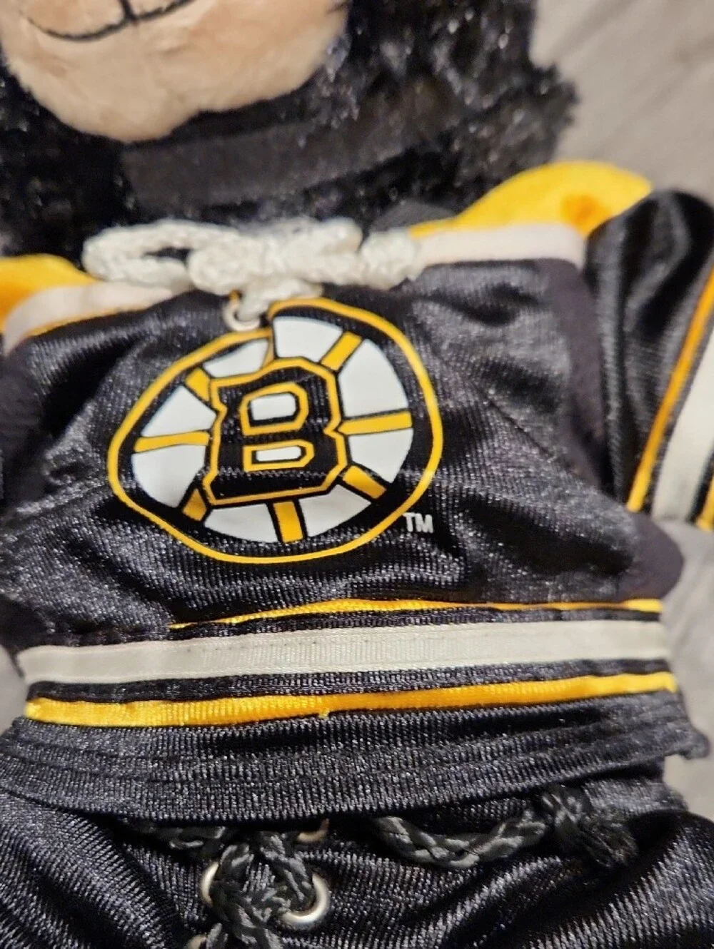 EUC Build A Bear Boston Bruins Plush Bear in Black and Yellow Hockey Jersey